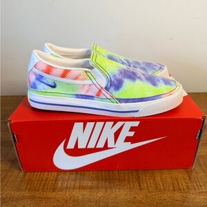 BNIB Nike Women’s Tie-Dye Slip-On Sneakers size 7